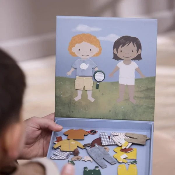 Jeu magnétique Personnages à habiller – Image 4