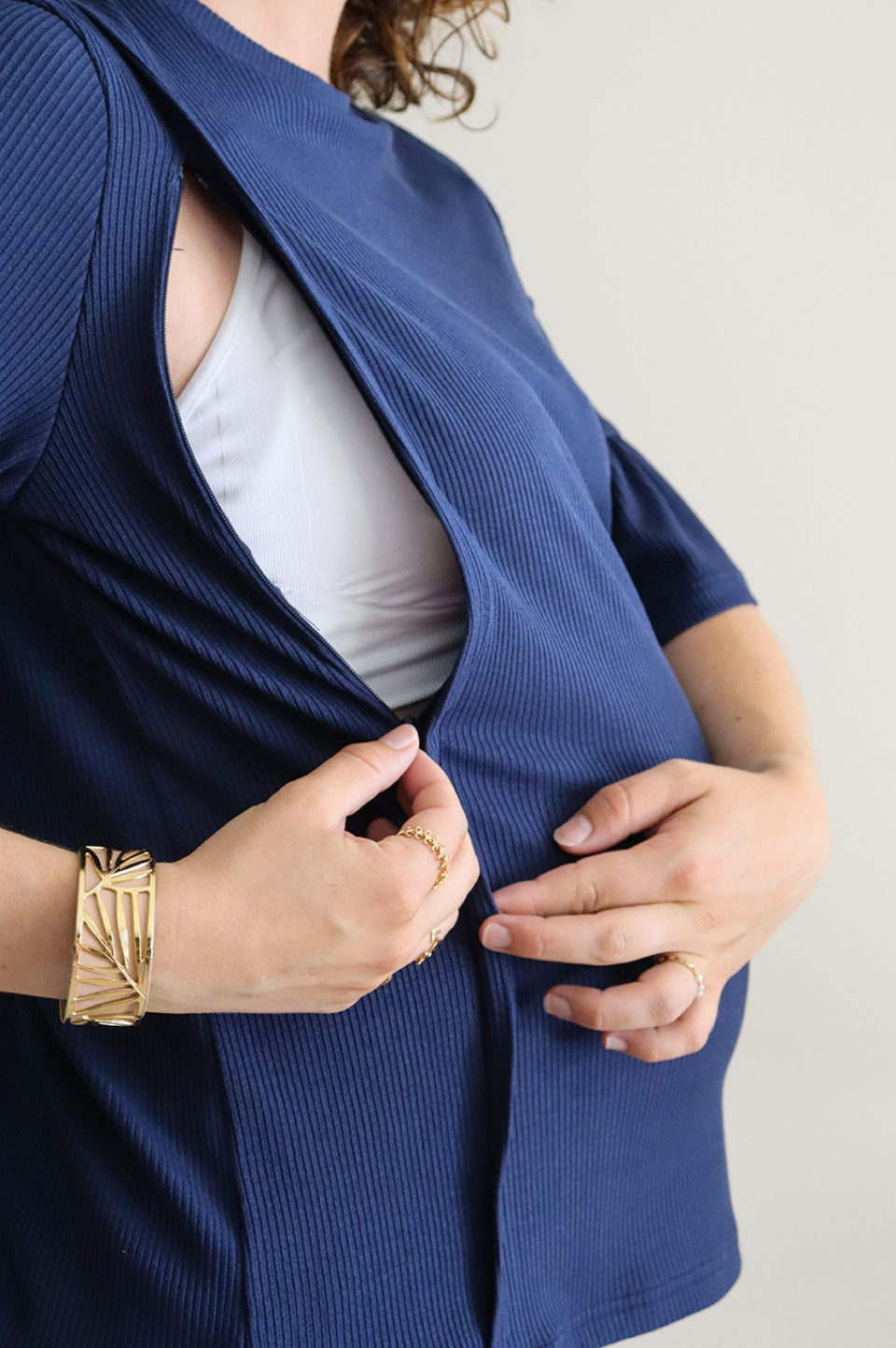 Top grossesse et allaiement avec Zips (Bleu Nuit/Tomato) – Image 3